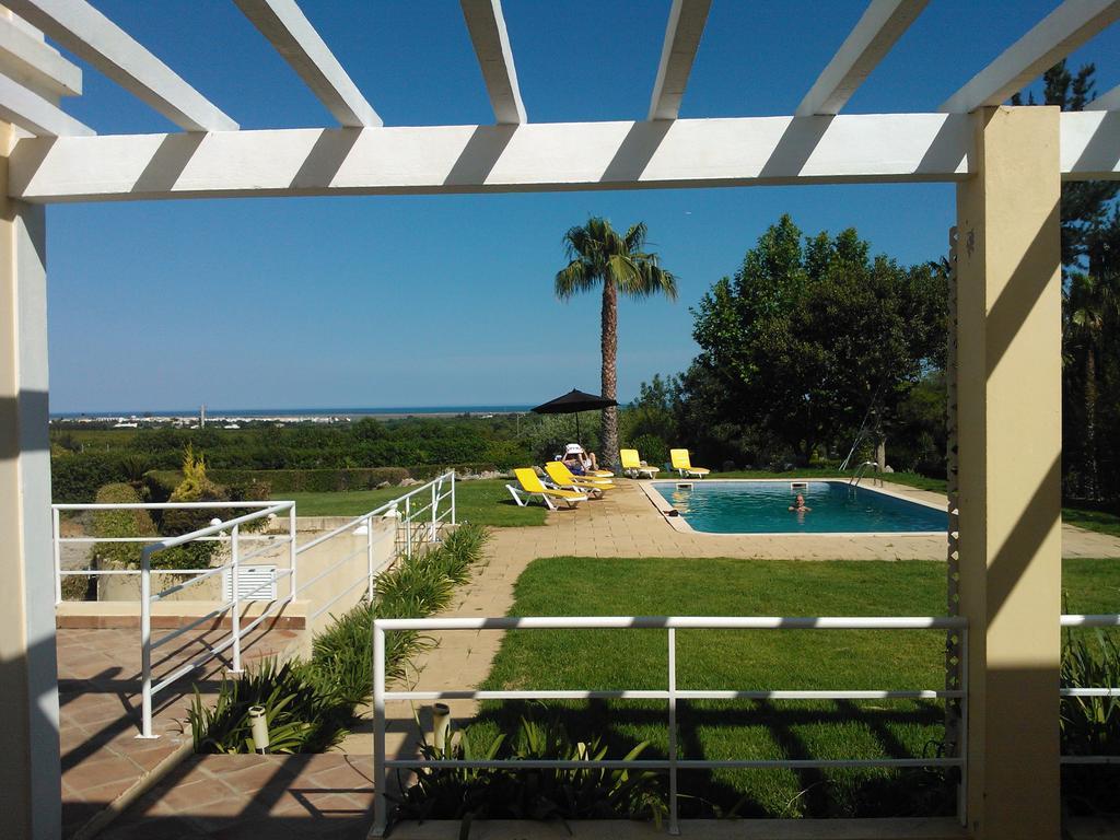 タヴィラ Quinta Da Moura Casa-De-Campoゲストハウス エクステリア 写真