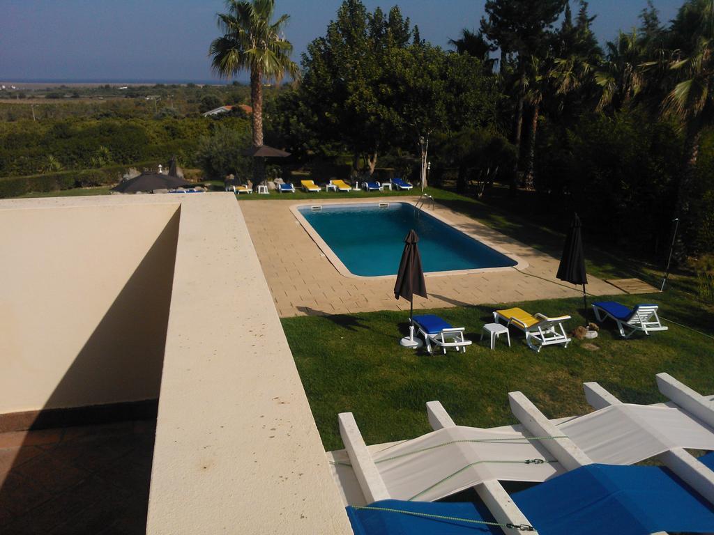 タヴィラ Quinta Da Moura Casa-De-Campoゲストハウス エクステリア 写真