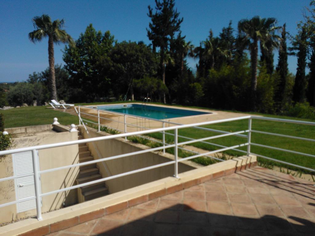 タヴィラ Quinta Da Moura Casa-De-Campoゲストハウス エクステリア 写真