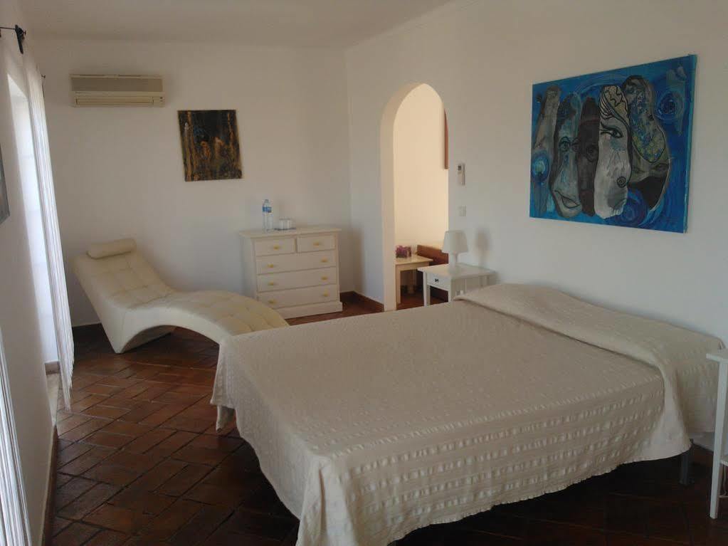 タヴィラ Quinta Da Moura Casa-De-Campoゲストハウス エクステリア 写真