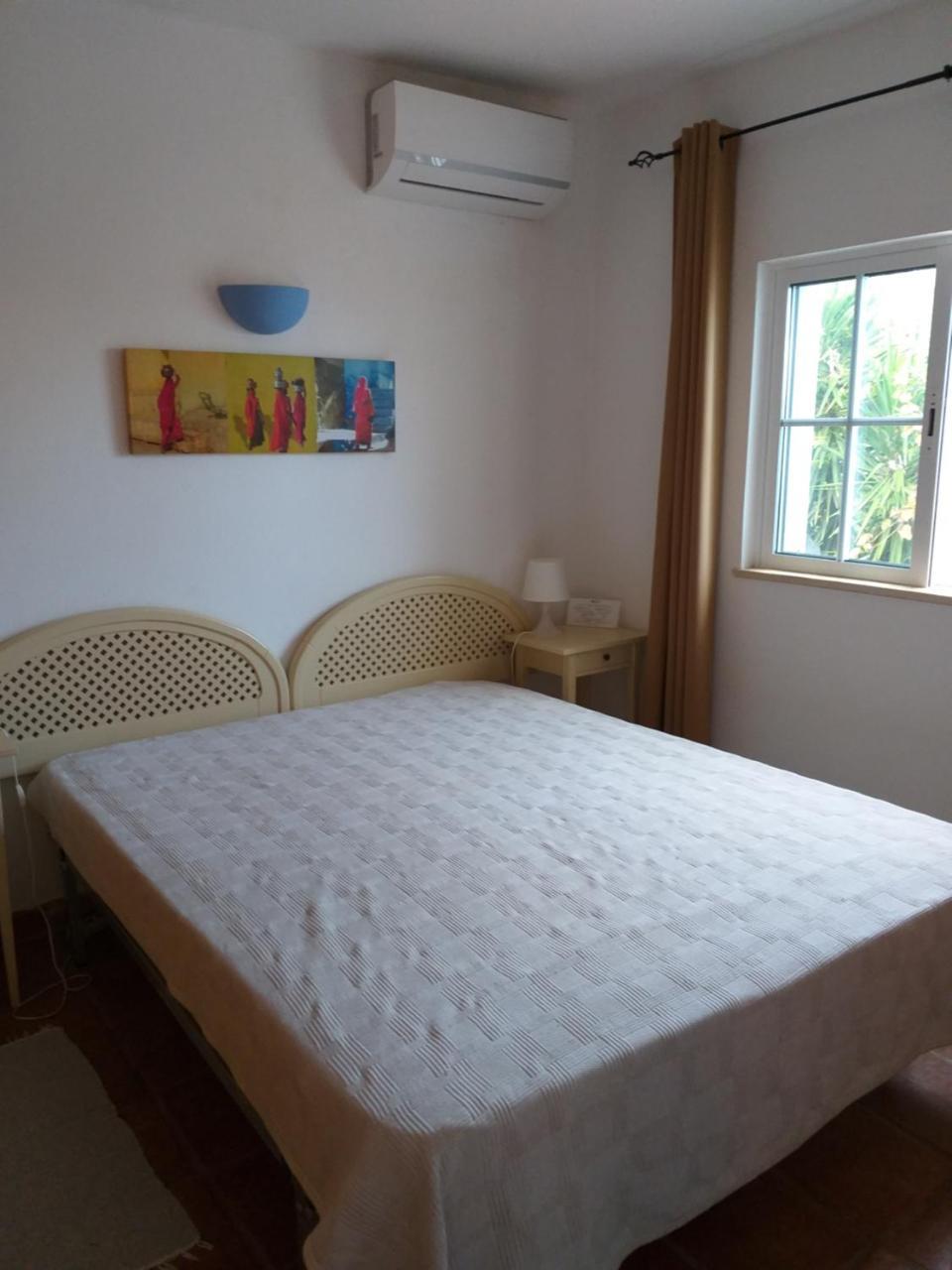 タヴィラ Quinta Da Moura Casa-De-Campoゲストハウス エクステリア 写真