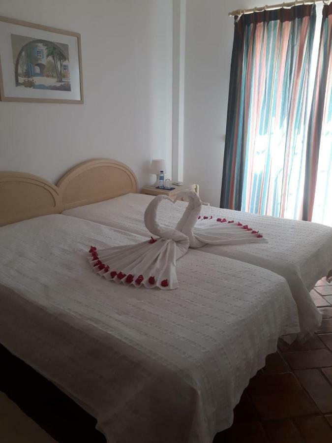 タヴィラ Quinta Da Moura Casa-De-Campoゲストハウス エクステリア 写真